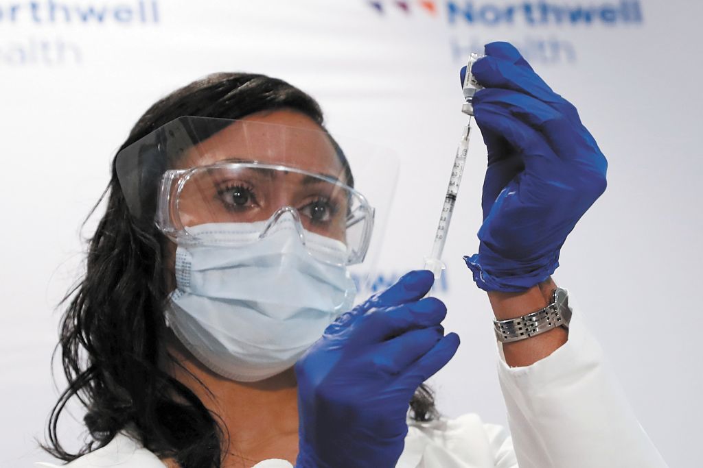 Κορωνοϊός : Καθ’ οδόν προς καθολικό εμβόλιο – Φόβοι για νέες πανδημίες