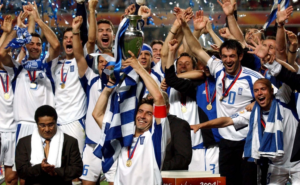 ΕΠΟ : Οι διεθνείς του 2004 στηρίζουν τον Ζαγοράκη (pic)