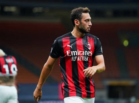 Ανανεώνει με Μίλαν ο Τσαλχάνογλου (pic)