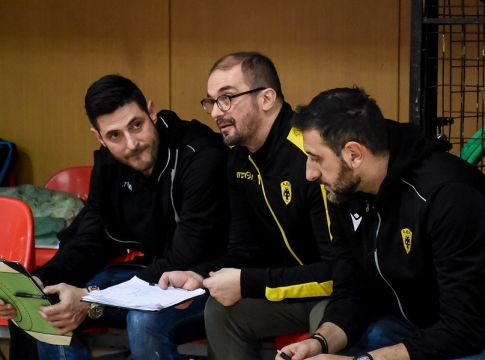 Αλβανός : «Είμαστε καλύτερη ομάδα από τη Νέβα»