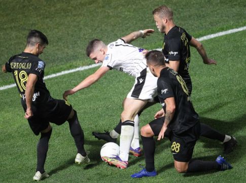 ΠΑΕ Άρης : «Κατανοεί και ο πιο αδαής που αποσκοπούν τέτοια δημοσιεύματα παραμονές του ντέρμπι με τον ΠΑΟΚ»