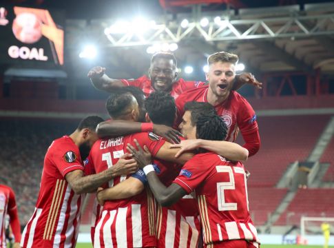 Τι συνδέει Ολυμπιακό και Γιανγκ Μπόις