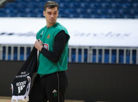Ο Χεζόνια κάλεσε τον Γιαννακόπουλο στο ΟΑΚΑ! (pic)