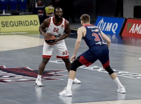 LIVE : Μπασκόνια – Ολυμπιακός 91-66 (Τελικό)