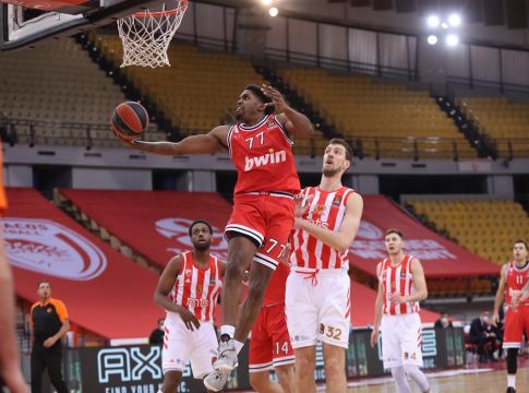 Ολυμπιακός – Ερυθρός Αστέρας 94-79: Επιτέλους τέλος! Με φουλ επίθεση ο Ολυμπιακός επέστρεψε στις νίκες