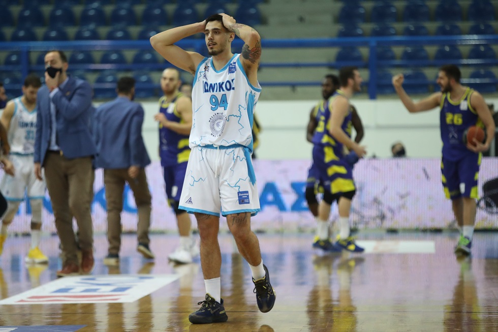 Ιωνικός – Λαύριο 88-89 (pics+vid)