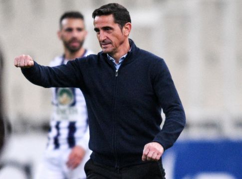 Ρίχνει τους τόνους για το θέμα προπονητή η ΑΕΚ