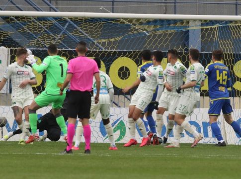 Επικό φινάλε στην Τρίπολη: Ο τερματοφύλακας Παπαδόπουλος «κάρφωσε» τον Παναθηναϊκό (Vids)