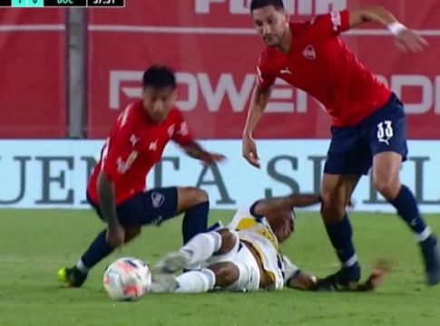 Ιντεπεντιέντε : Ο Ινσαουράλδε πάτησε δυο φορές αντίπαλο αλλά δεν πήρε ούτε κίτρινη! (vid)