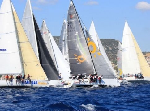 Η «μάχη» των ελληνικών σκαφών στο παγκόσμιο πρωτάθλημα 470 για την πρόκριση στους Ολυμπιακούς Αγώνες του Τόκιο