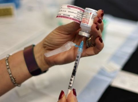 Πρύτανης ΑΠΘ : «Δεν εμβολιάστηκα εκτός σειράς» – Διαψεύδει δημοσιεύματα