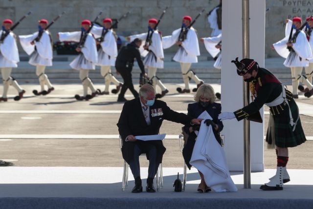 Πρίγκιπας Κάρολος : Ο άνδρας με το κιλτ που έγινε η σκιά του και έκλεψε τα βλέμματα