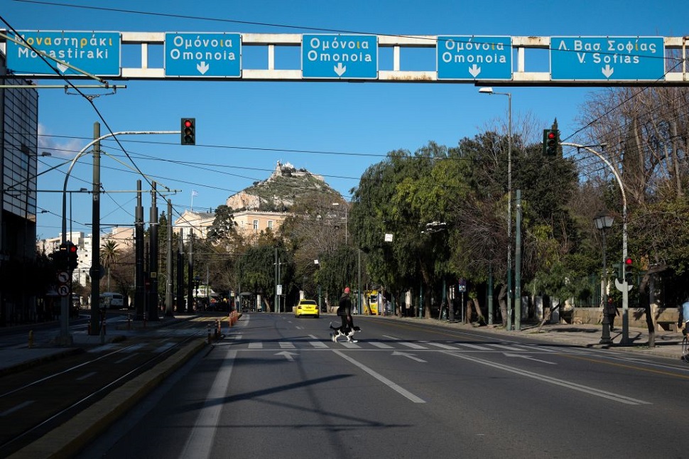 Lockdown : Αγωνία στην κυβέρνηση για την υποχώρηση των κρουσμάτων