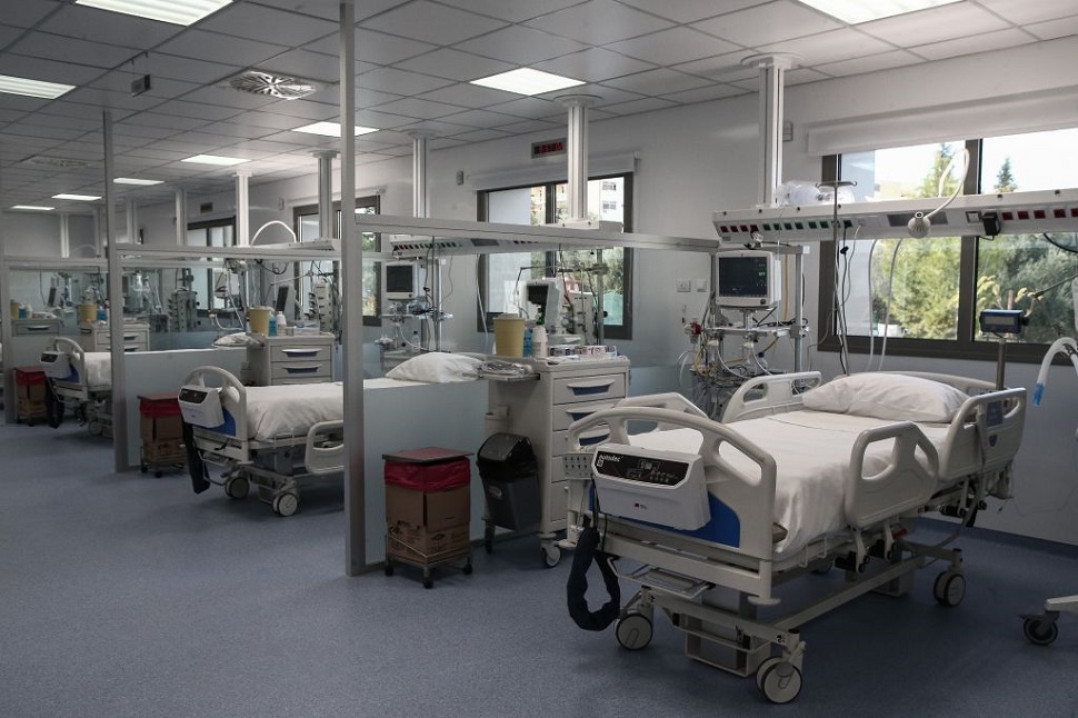 Έκτακτο σχέδιο για το ΕΣΥ : Επιστρατεύεται ο ιδιωτικός τομέας – Μετατροπή νοσοκομείων σε Covid