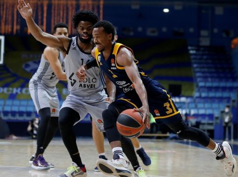 Τέταρτη φετινή νίκη για τη Χίμκι, 87-85 τη Βιλερμπάν