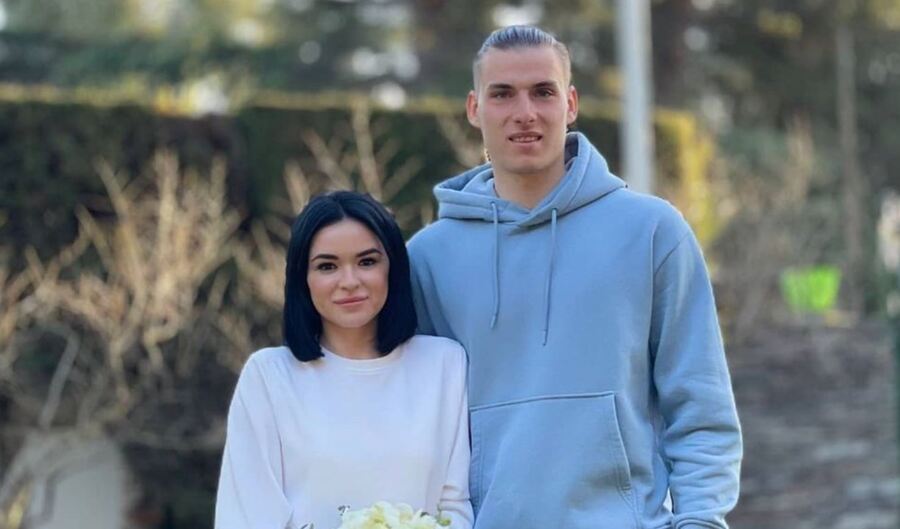 Ποδοσφαιριστής της Ρεάλ Μαδρίτης παντρεύτηκε με… φόρμα (pic)