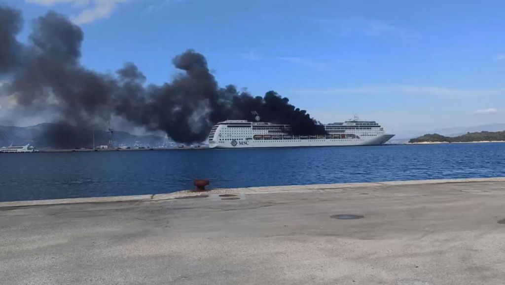 Φωτιά σε κρουαζιερόπλοιο στην Κέρκυρα