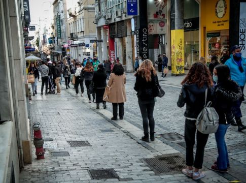 Τα πάνω – κάτω στο λιανεμπόριο : Ψώνια με πρωτοφανείς περιορισμούς – Ανά χείρας ρολόγια και GPS