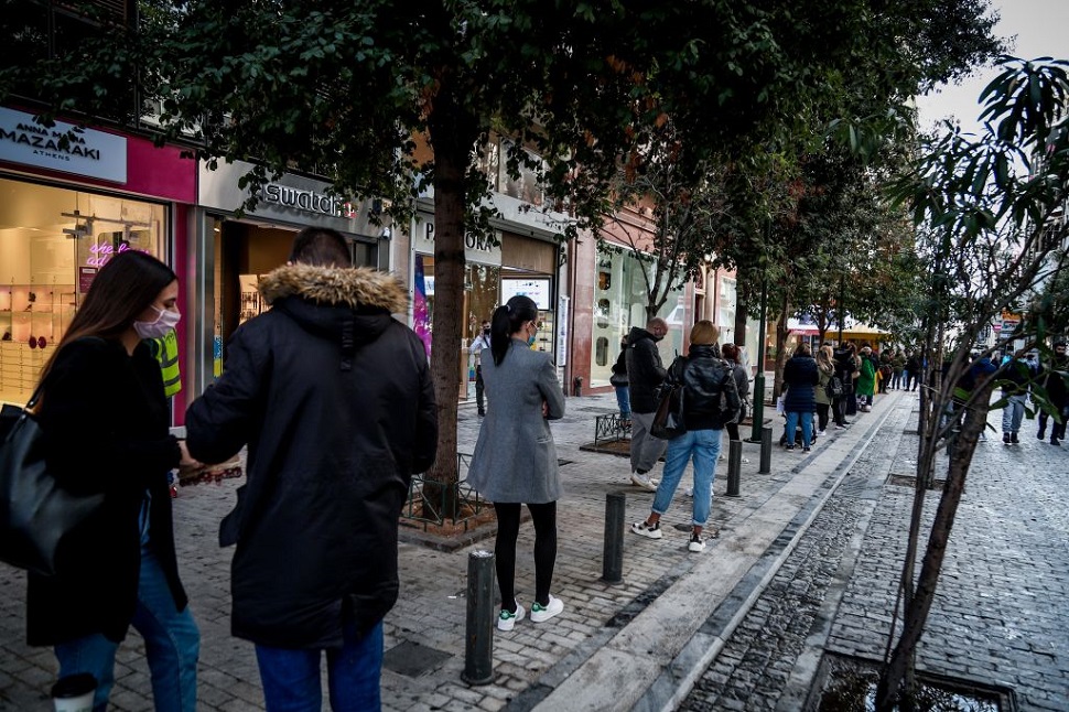 Κορωνοϊός : Χαραμάδα αισιοδοξίας για το άνοιγμα του λιανεμπορίου – Τι είπε ο Χαρδαλιάς