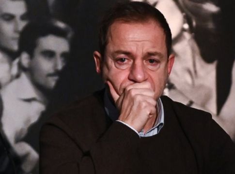 Δημήτρης Λιγνάδης : «Είχα δει παιδιά 14 και 16 ετών στο σπίτι του – Μου είπε ότι η μάνα τους ήταν αλκοολική»