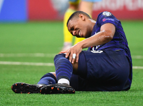 Αγωνία με Μαρσιάλ στη Γαλλία και στη Γιουνάιτεντ