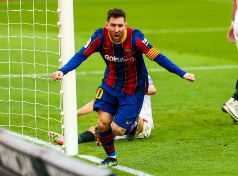 Οι κορυφαίοι ποδοσφαιριστές του 2021 : Στην κορυφή και με διαφορά ο Μέσι, 5ος ο Ρονάλντο (pics & vid)