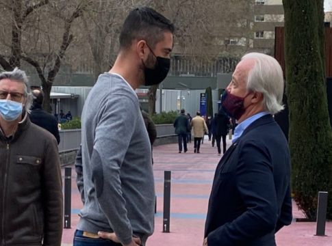 Ψήφισε για νέο πρόεδρο της Μπαρτσελόνα ο Ναβάρο (pic)