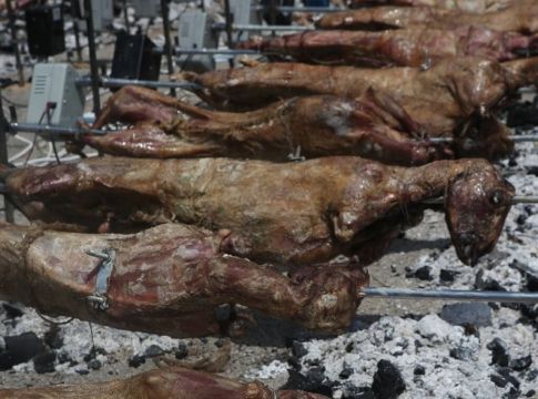 Πάσχα στο χωριό: Μην ετοιμάζεστε! Τα στοιχεία που δείχνουν… απαγόρευση κυκλοφορίας