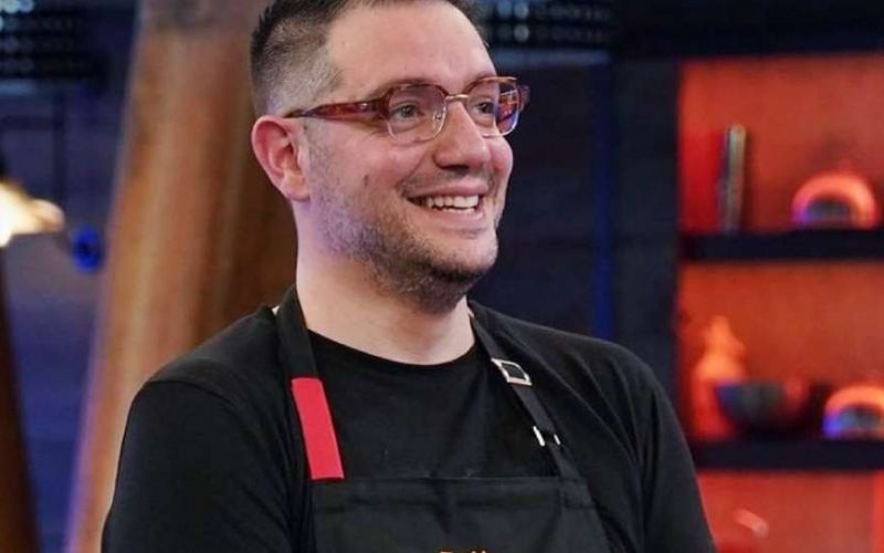 Masterchef : Σε 3 λεπτά ο Παύλος διέλυσε την τοξικότητα ενός «παντελονάτου» κόσμου- Και όχι επειδή είναι χημικός