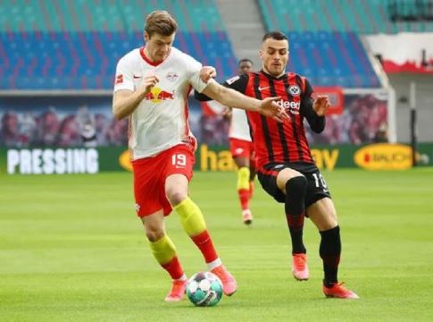 «Κόλλησε» στο 1-1 με την Άιντραχτ η Λειψία