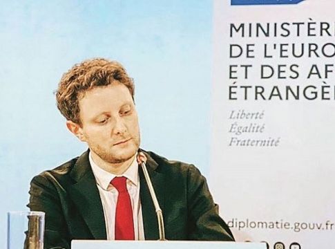 Clément Beaune : Η Πολωνία δεν τον άφησε να επισκεφθεί περιοχή που αντιμετωπίζει ρατσιστικά τους LGBT