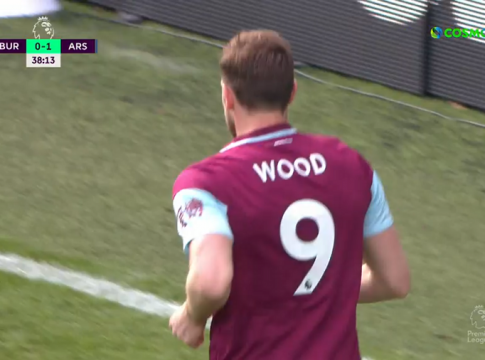 Μπέρνλι – Άρσεναλ : Απίστευτο λάθος του Τζάκα και 1-1 (vids)