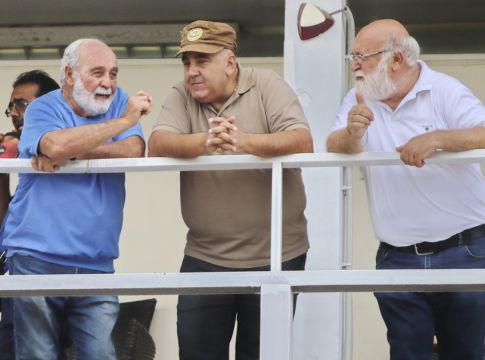 Δόξα Δράμας : «Δώστε τις μετοχές πίσω στον κύριο Μπύρο»