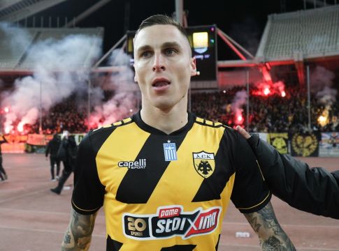 Η αντίδραση της ΑΕΚ στα λεγόμενα του Βράνιες για απόπειρα δωροδοκίας