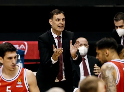 Μπαρτζώκας : «Να μείνουμε σταθεροί στο πλάνο του παιχνιδιού μας»