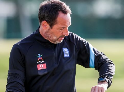 Ο Φαν Σιπ άφησε τη Superleague και πήγε για ψάρεμα (vid)