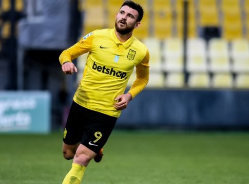 Ο Μάνος τζούνιορ και ο Άρης (pic)