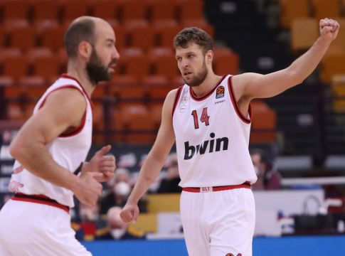 Ολυμπιακός – Χίμκι 82-75: Με το κεφάλι ψηλά και τον νέο ηγέτη μπροστά