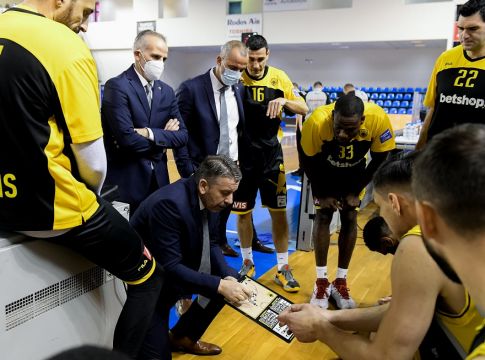 Παπαθεοδώρου : «Ήμασταν απαράδεκτοι, χωρίς συγκέντρωση και χωρίς ενέργεια»
