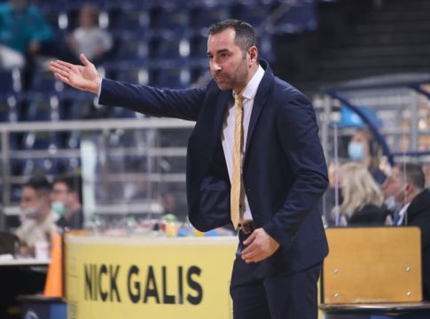 Καμπερίδης : «Υπήρξαν στιγμές που σκέφτηκα να αποχωρήσω»