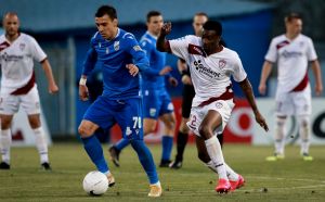 Λαμία-Λάρισα 0-0: Ζωντανή η ΑΕΛ, αλλά ο πόλεμος συνεχίζεται
