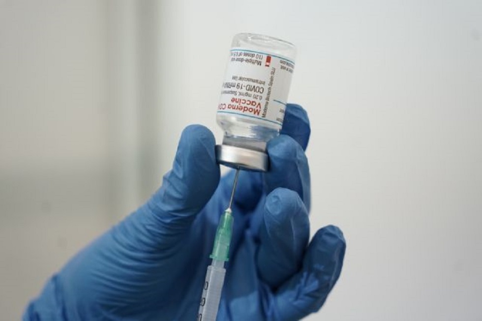 Μόσιαλος: Αποτελεσματικό το εμβόλιο της Moderna απέναντι σε όλες τις γνωστές μεταλλάξεις