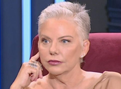 Σε κρίσιμη κατάσταση στο νοσοκομείο η Νανά Παλαιτσάκη
