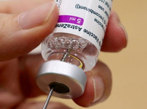 Κορωνοϊός: Σε φουλ ρυθμό η επιχείρηση «Ελευθερία» – Πώς οι ηλικίες 30-49 κρατούν το κλειδί της ανοσίας