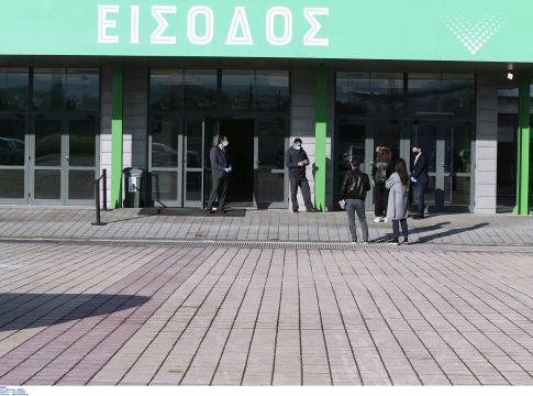Εμβολιασμοί : Από την Μεγάλη Τετάρτη αρχίζουν για τους 30 – 39 – Κλειστά μόνο την Κυριακή του Πάσχα τα εμβολιαστικά