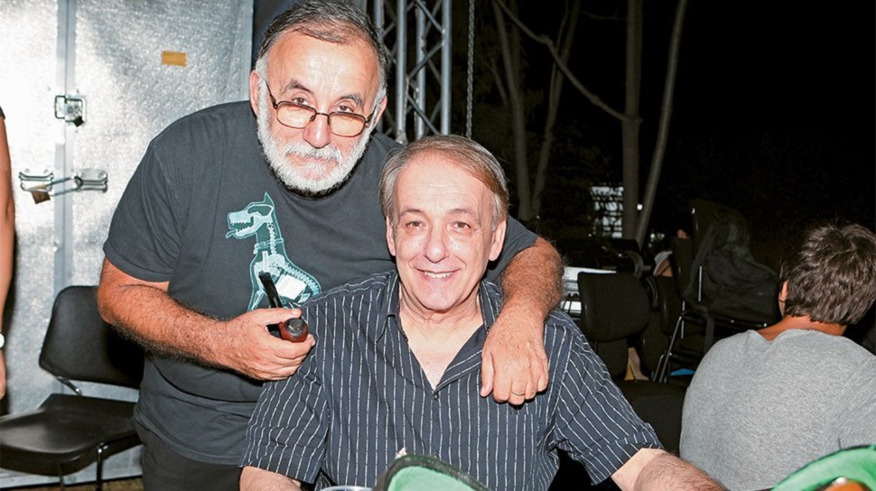 Ανδρέας Μικρούτσικος : Λύγισε στον αέρα – «Ο Θάνος ήταν ο προστάτης μου» (vid)