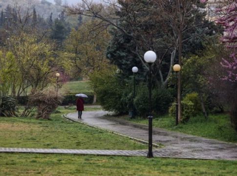 Καιρός : Έρχεται ψυχρή εισβολή από την Ευρώπη με βροχές και κρύο