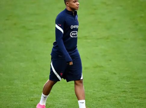 Εμπαπέ : «Η κριτική από τα μίντια γίνεται κουραστική»