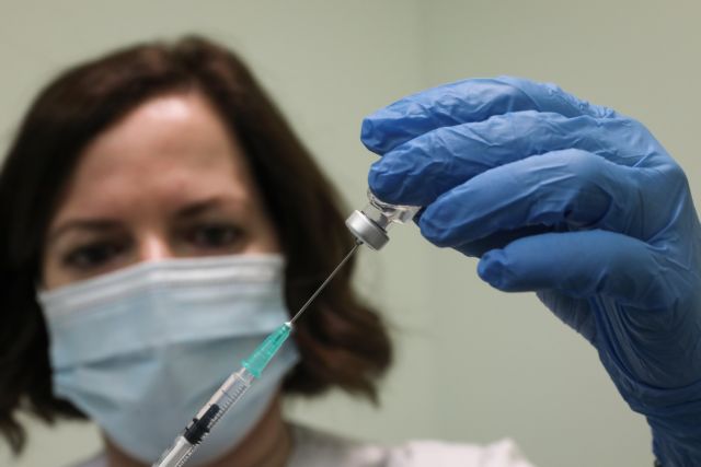 Μπορούν οι πολίτες να κάνουν αλλαγή στο εμβόλιο; – Τι λέει ο φαρμακευτικός σύλλογος