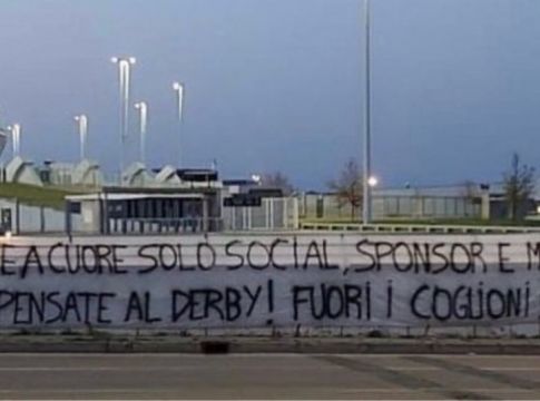 Οπαδοί Γιουβέντους σε παίκτες : «Δείξτε επιτέλους τα αρ@@@ια σας» (pic)